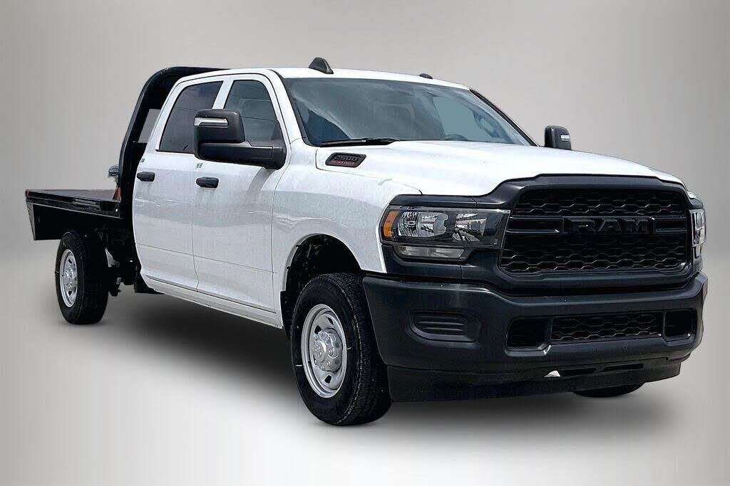 2024 Ram 2500 Tradesman — photo 1 of 2
