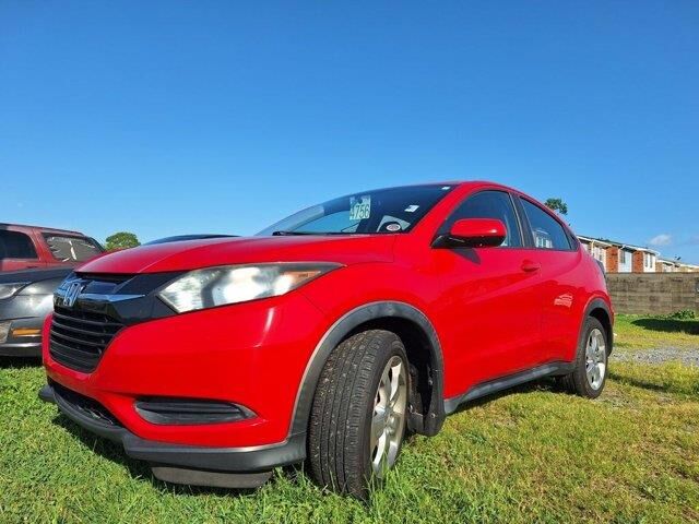 2017 Honda HR-V LX — photo 1 of 9