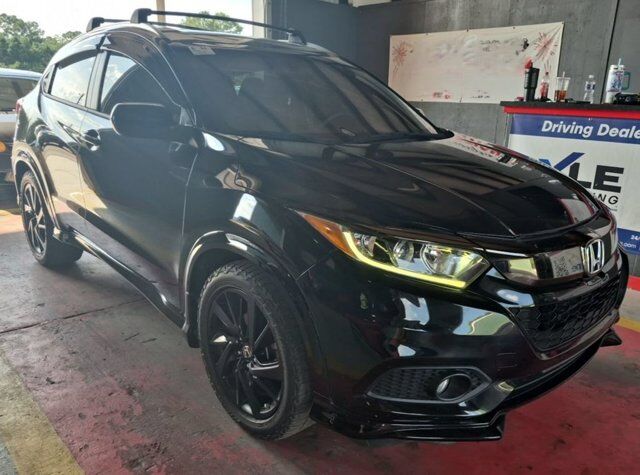 2021 Honda HR-V Sport — photo 1 of 6
