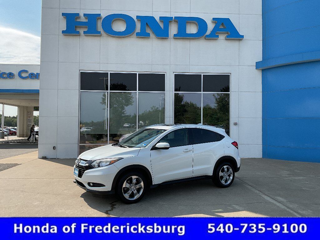 2016 Honda HR-V AWD EX-L Navi — photo 1 of 7