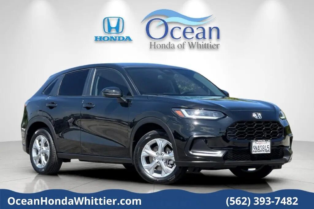 2025 Honda HR-V LX — photo 1 of 13