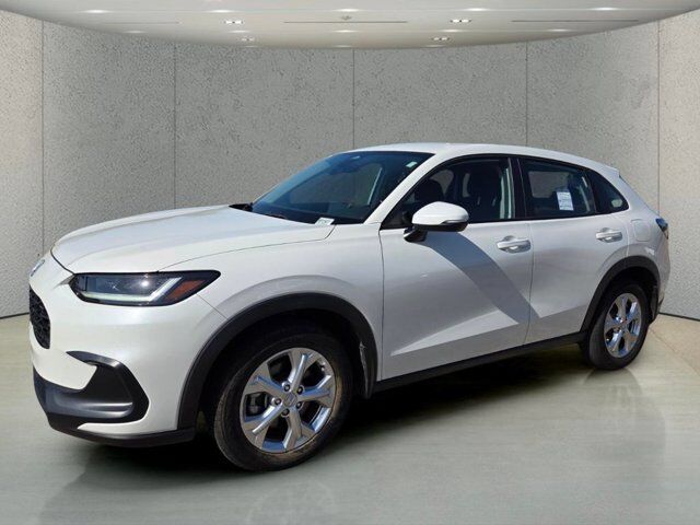 2024 Honda HR-V LX — photo 1 of 12