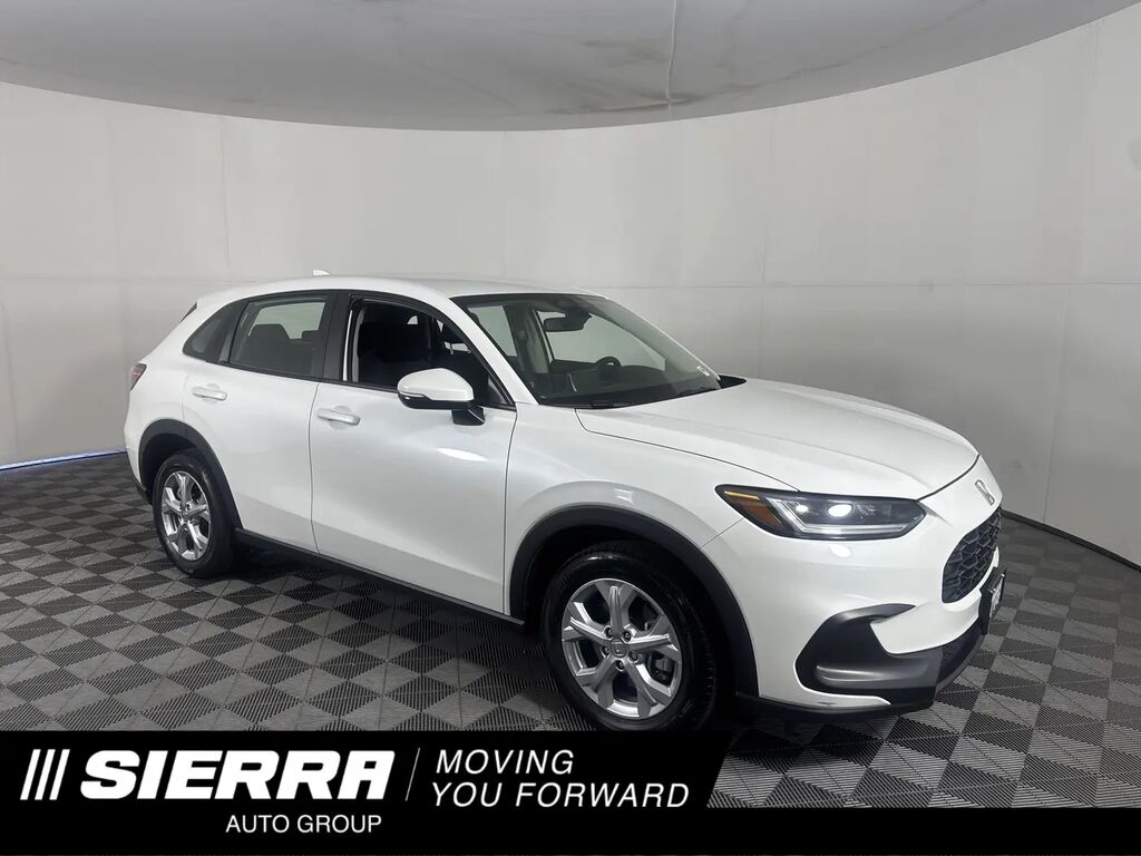 2025 Honda HR-V LX — photo 1 of 1
