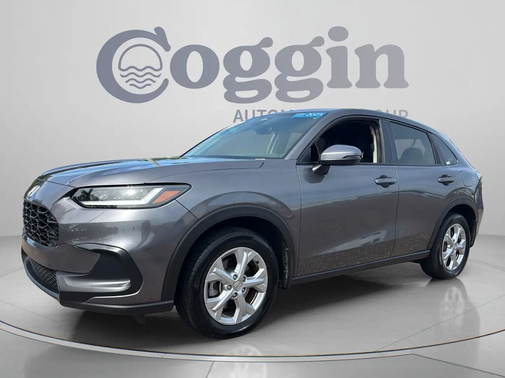 2025 Honda HR-V LX — photo 1 of 13