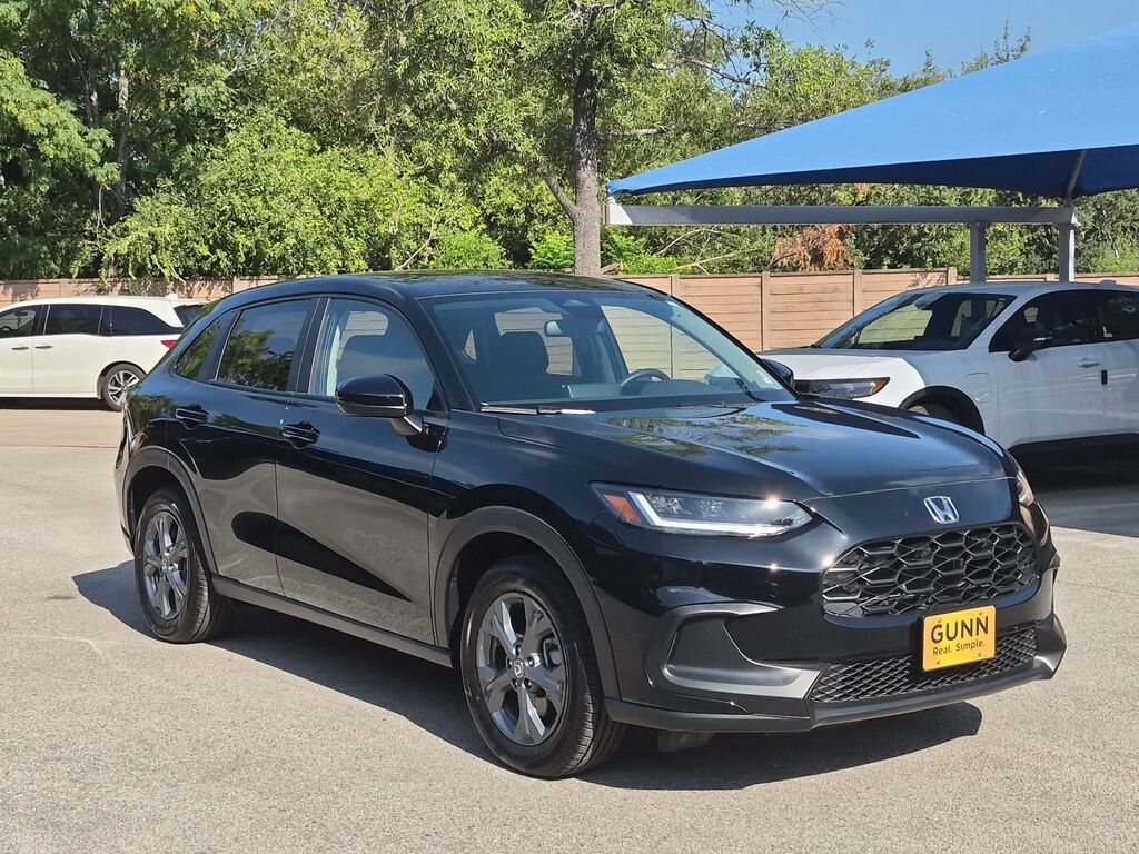 2026 Honda HR-V 2WD LX — photo 1 of 7