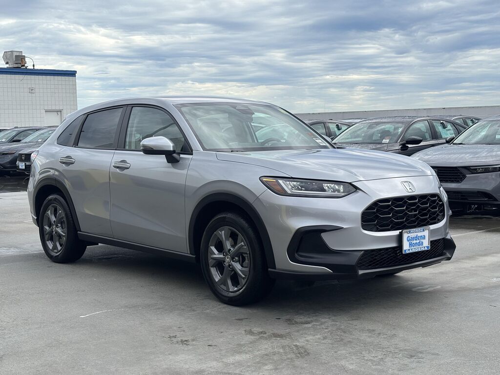 2027 Honda HR-V LX — photo 1 of 12