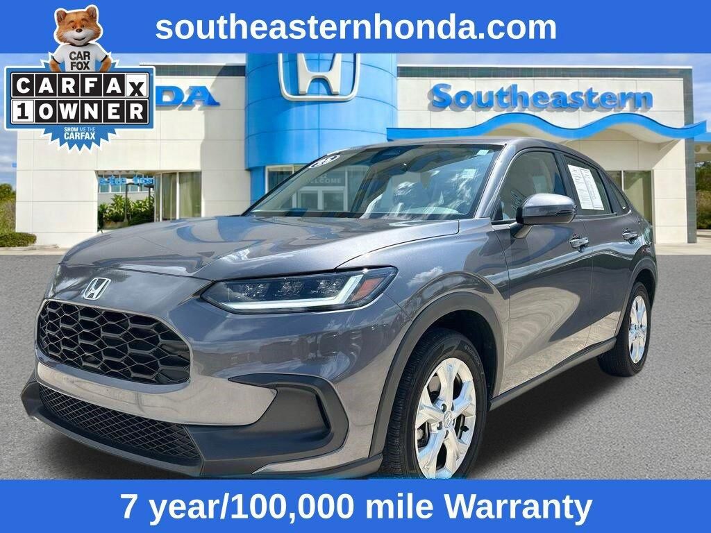 2025 Honda HR-V LX — photo 1 of 13