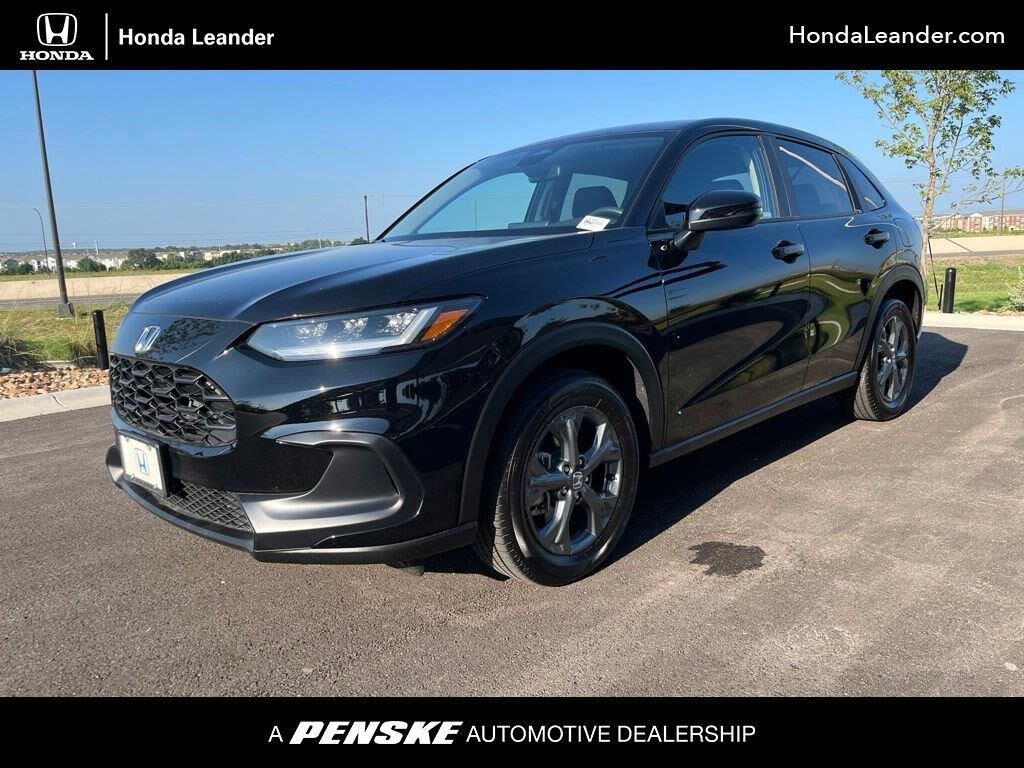 2026 Honda HR-V LX — photo 1 of 13