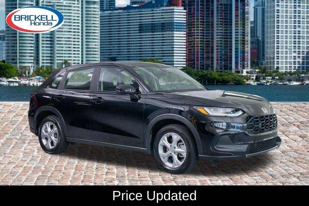 2024 Honda HR-V LX — photo 1 of 17
