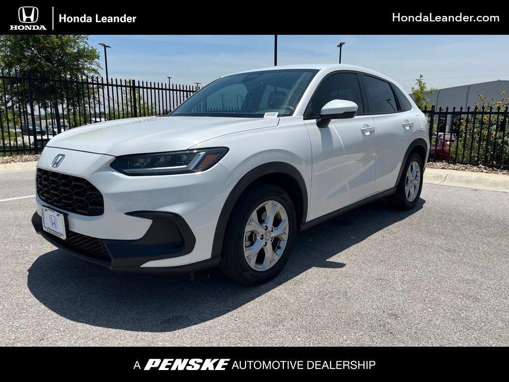 2025 Honda HR-V LX — photo 1 of 13