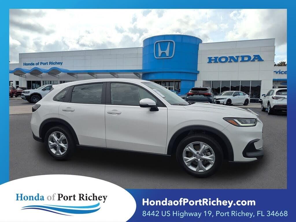 2025 Honda HR-V LX — photo 1 of 1
