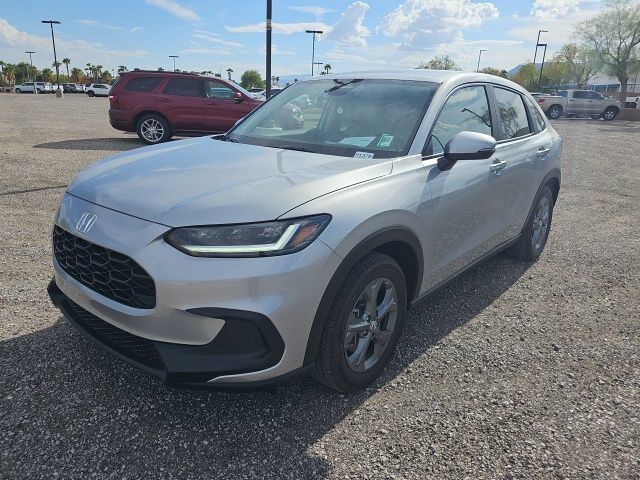2027 Honda HR-V LX 2WD — photo 1 of 7