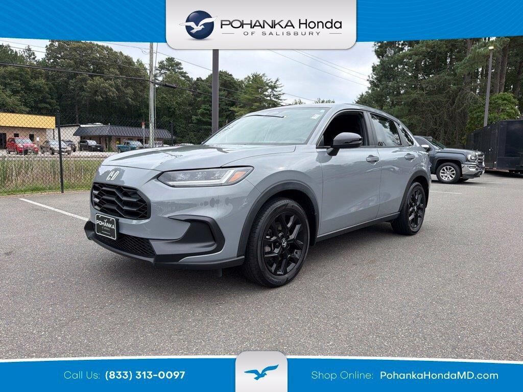 2025 Honda HR-V Sport — photo 1 of 13