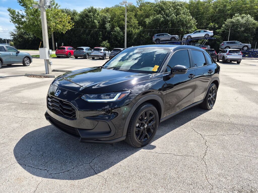 2025 Honda HR-V 2WD SPORT — photo 1 of 7