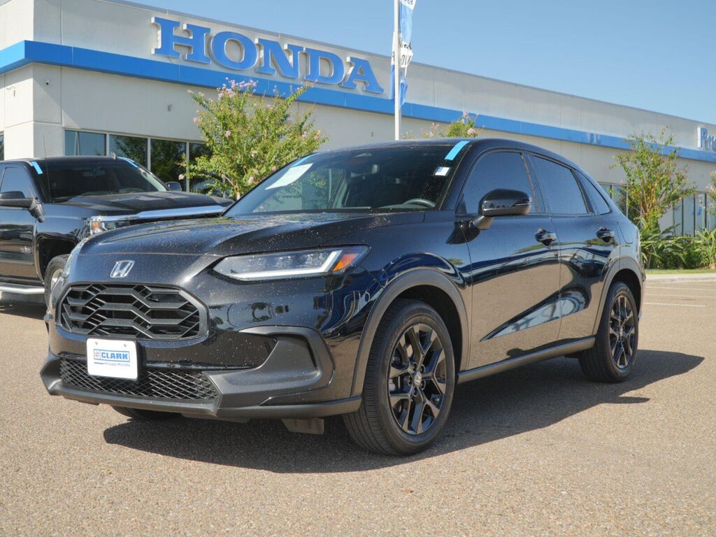 2025 Honda HR-V Sport — photo 1 of 13