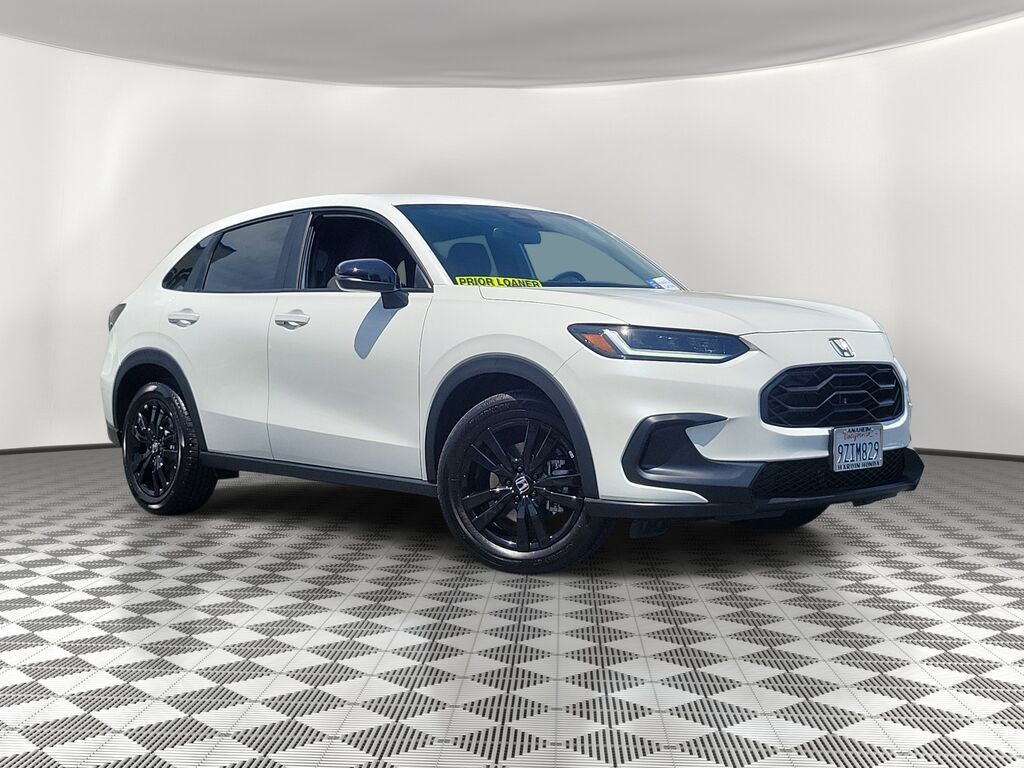 2027 Honda HR-V Sport 2WD — photo 1 of 7