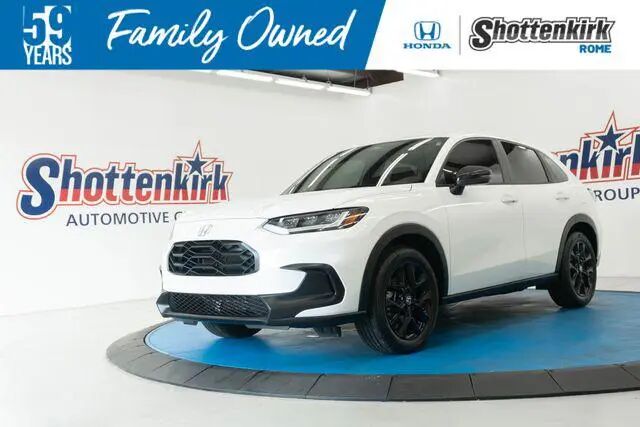 2024 Honda HR-V Sport — photo 1 of 13