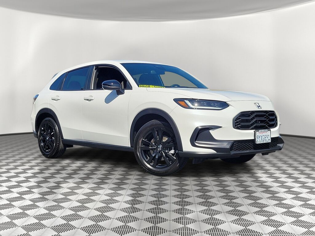 2027 Honda HR-V Sport — photo 1 of 13
