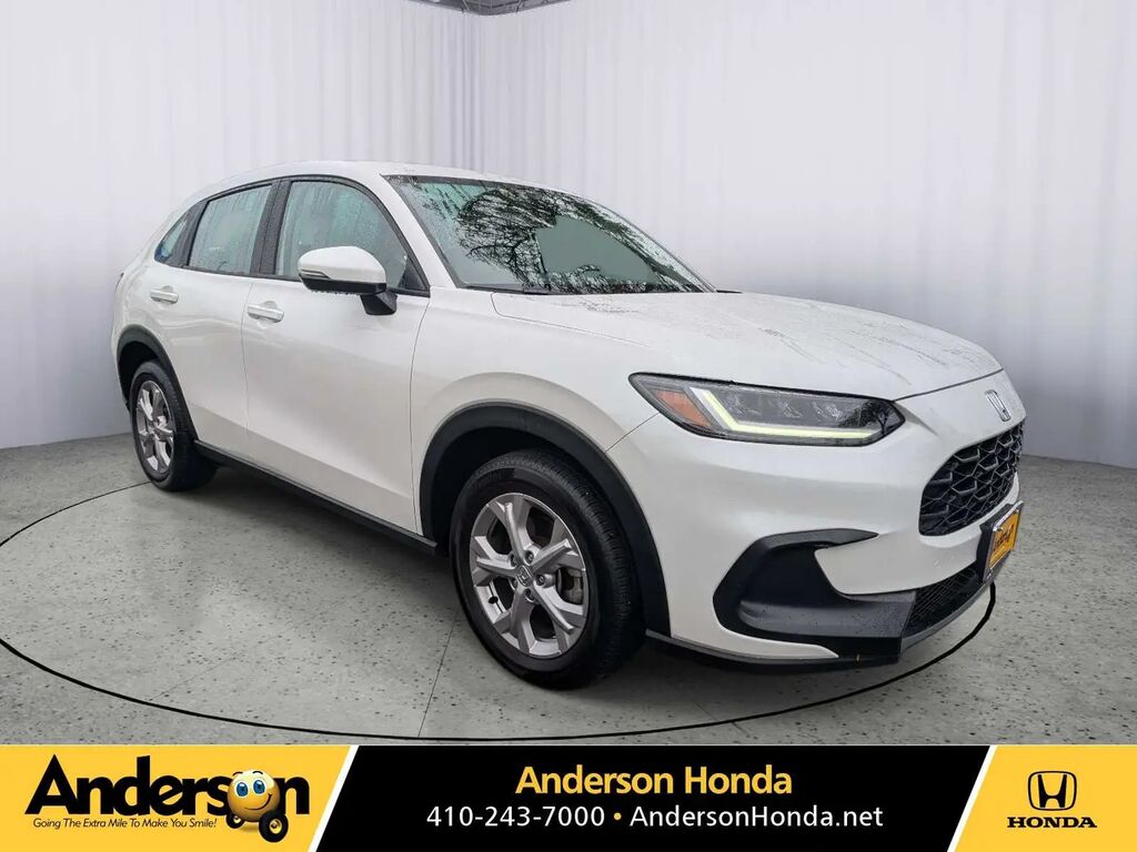2025 Honda HR-V LX — photo 1 of 13