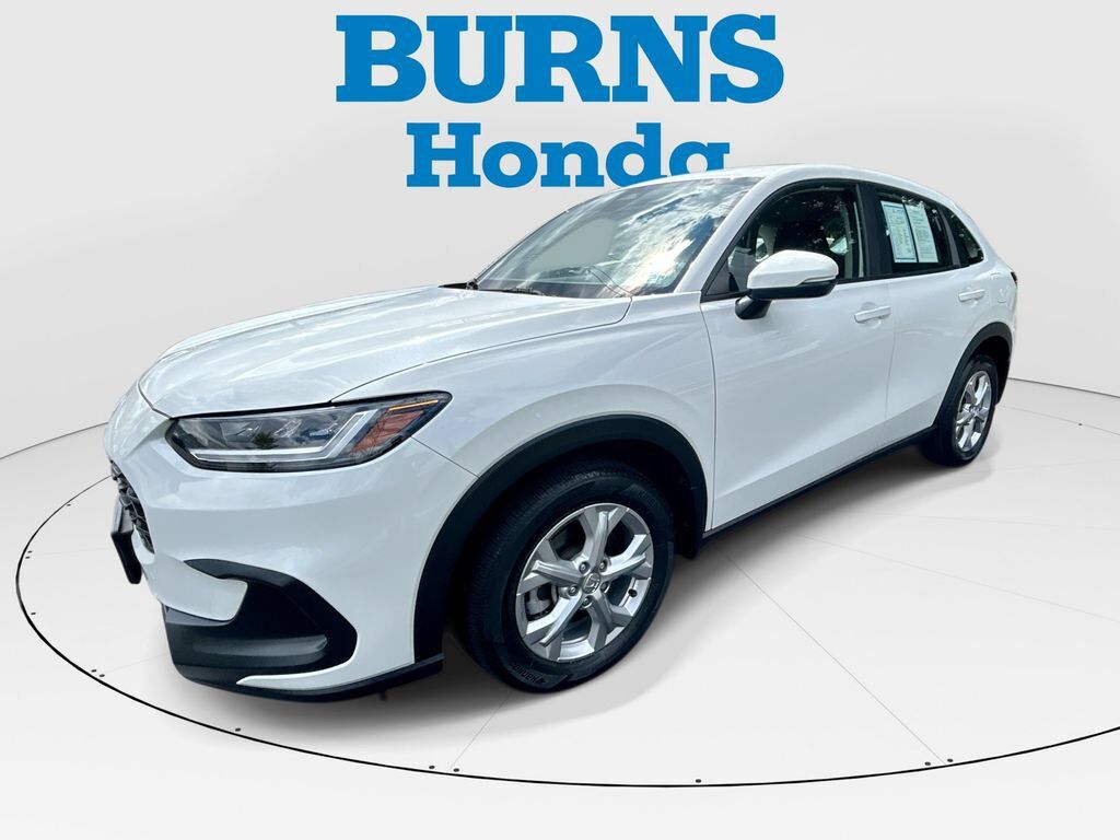 2023 Honda HR-V AWD LX — photo 1 of 7