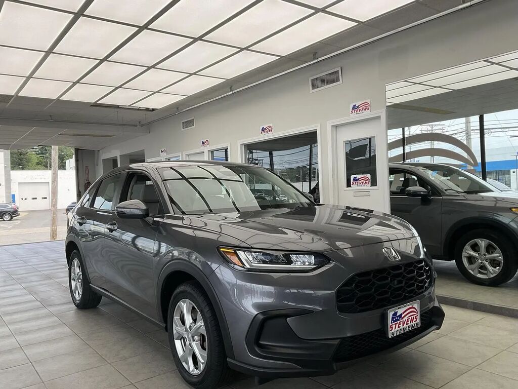 2024 Honda HR-V LX — photo 1 of 13