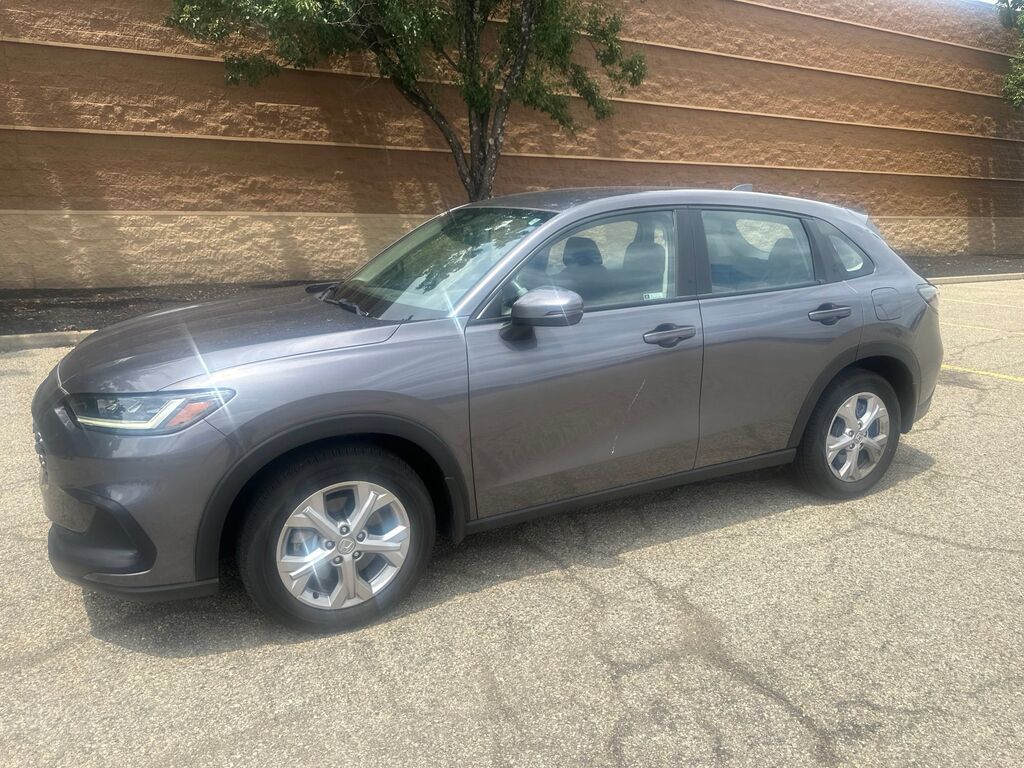 2024 Honda HR-V 5DR AWD LX — photo 1 of 7