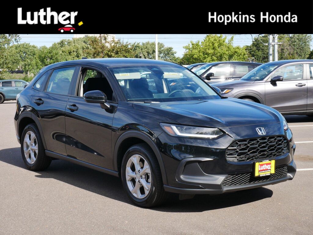 2024 Honda HR-V LX — photo 1 of 13