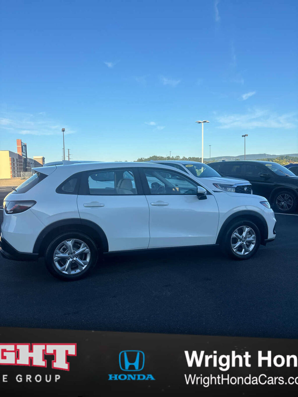 2024 Honda HR-V 5DR AWD LX — photo 1 of 7