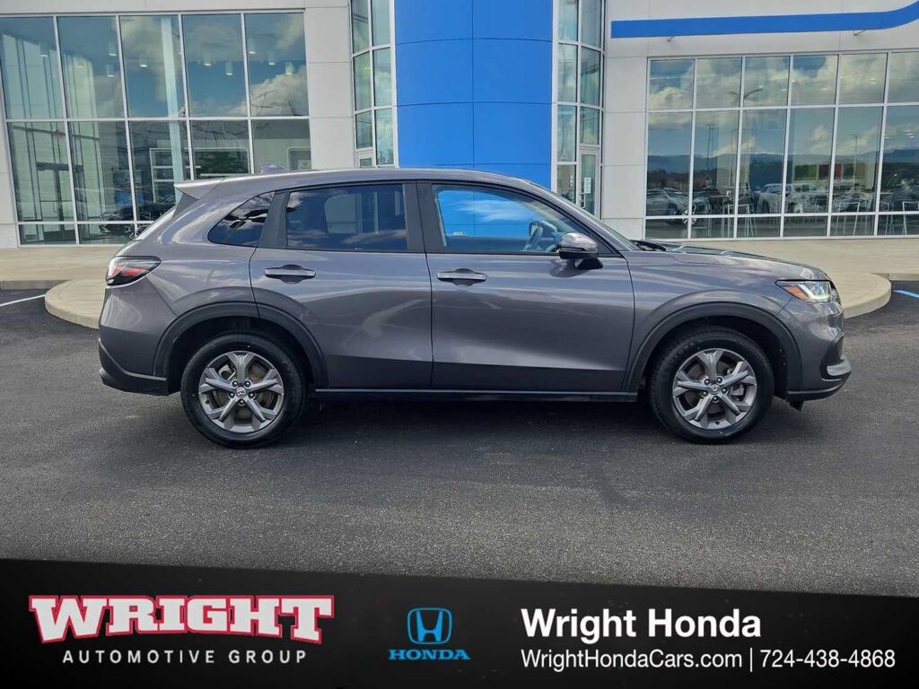 2026 Honda HR-V LX — photo 1 of 13