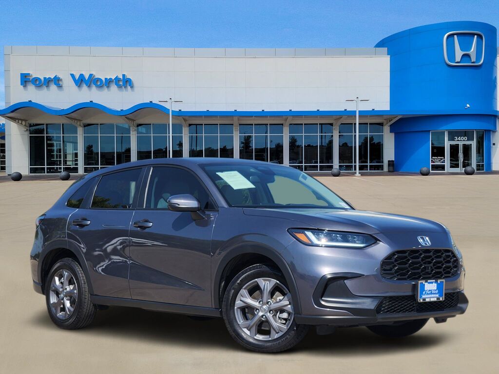 2026 Honda HR-V AWD LX — photo 1 of 7