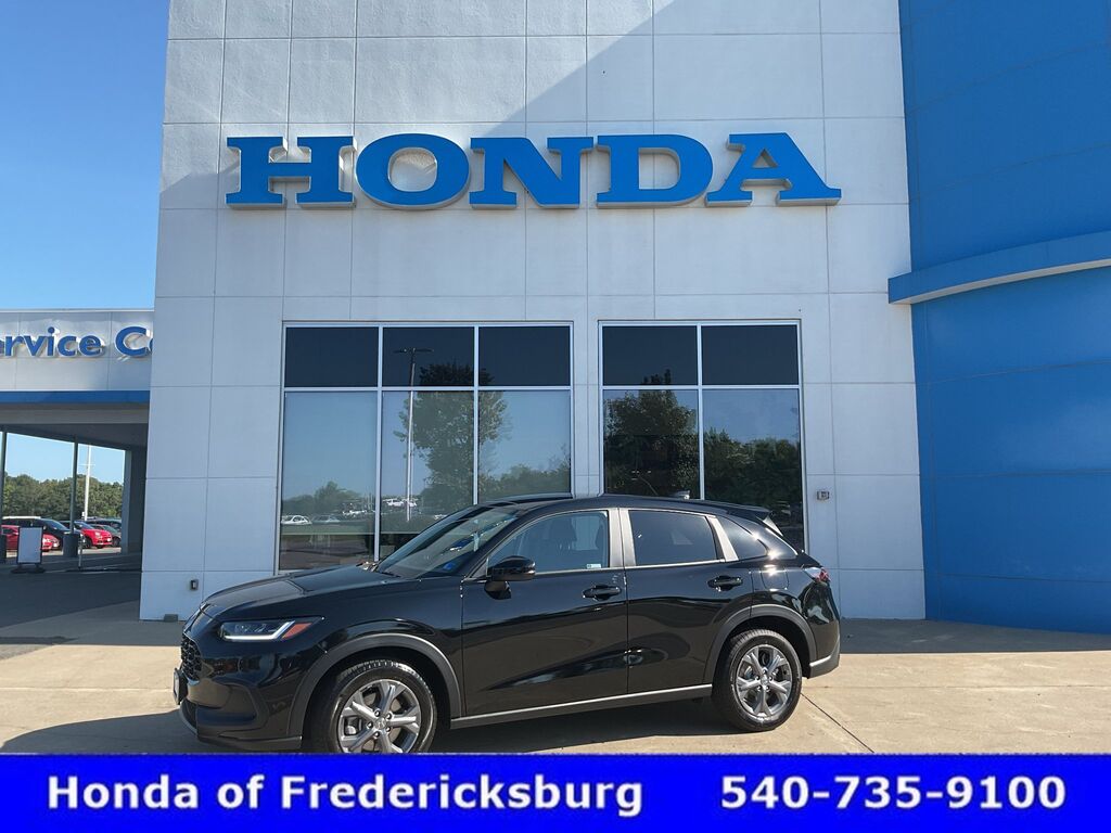2027 Honda HR-V LX AWD — photo 1 of 7