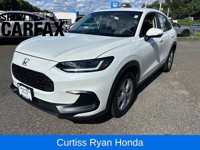 2024 Honda HR-V 5DR AWD LX — photo 1 of 7
