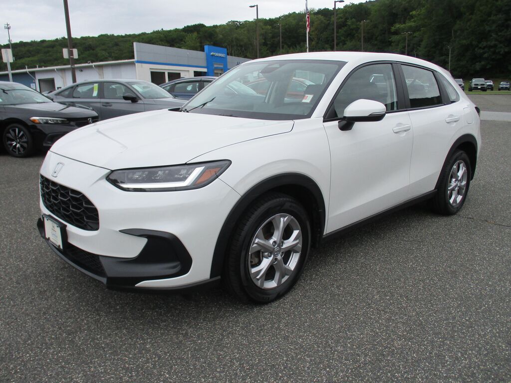 2024 Honda HR-V LX — photo 1 of 13