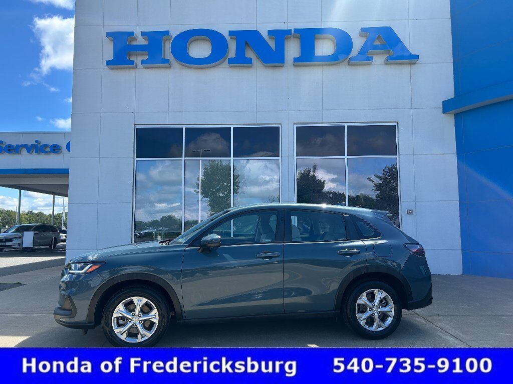 2024 Honda HR-V 5DR AWD LX — photo 1 of 7