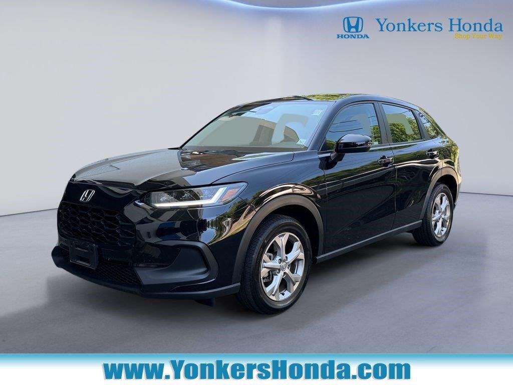 2024 Honda HR-V LX — photo 1 of 13