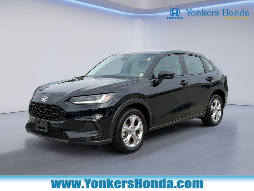 2024 Honda HR-V 5DR AWD LX — photo 1 of 7