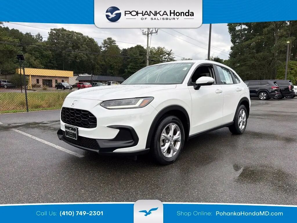 2025 Honda HR-V LX — photo 1 of 13