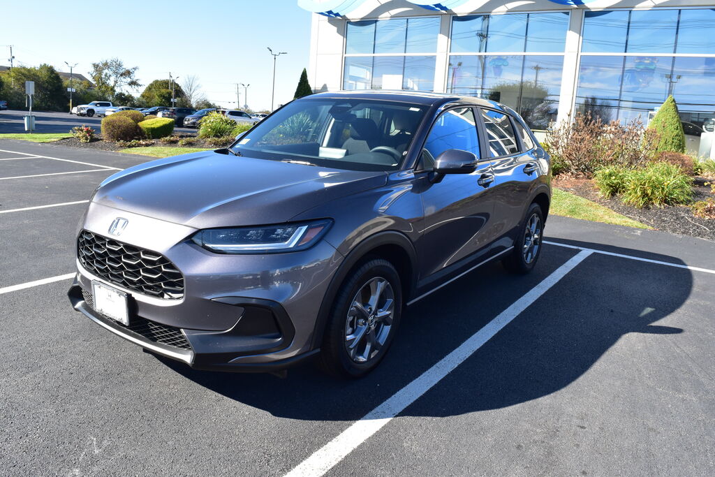 2027 Honda HR-V LX AWD — photo 1 of 7