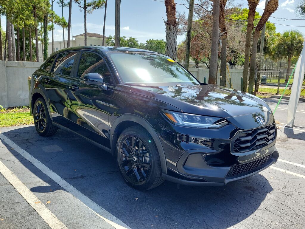 2024 Honda HR-V 5DR AWD SPORT — photo 1 of 7