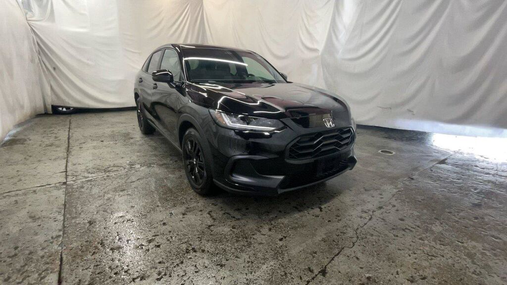 2026 Honda HR-V AWD SPORT — photo 1 of 7