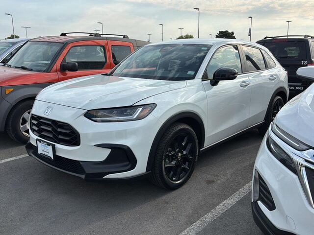 2025 Honda HR-V Sport — photo 1 of 3