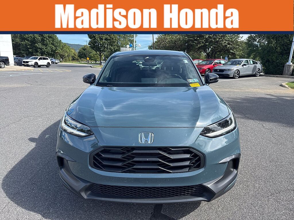 2025 Honda HR-V AWD SPORT — photo 1 of 7