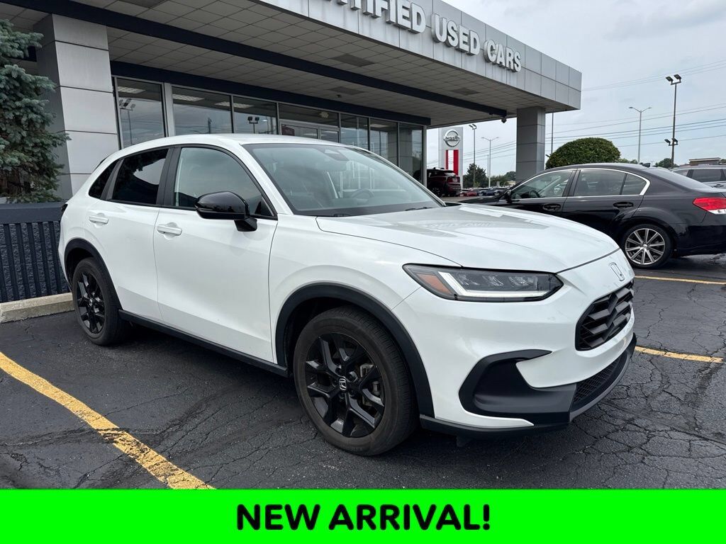 2024 Honda HR-V 5DR AWD SPORT — photo 1 of 7