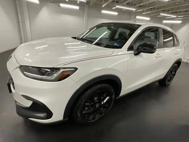 2023 Honda HR-V Sport — photo 1 of 13