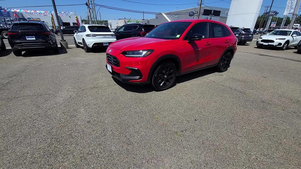 2025 Honda HR-V Sport — photo 1 of 8