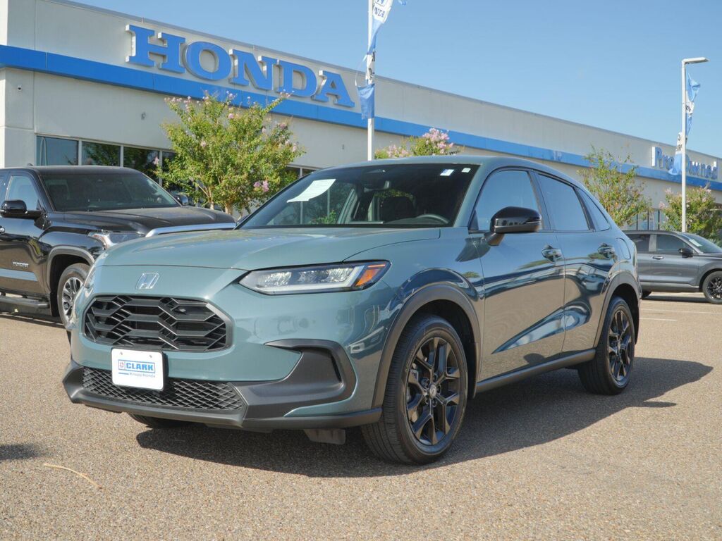 2025 Honda HR-V Sport — photo 1 of 13
