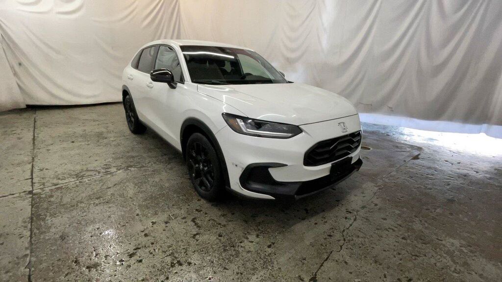 2024 Honda HR-V 5DR AWD SPORT — photo 1 of 7