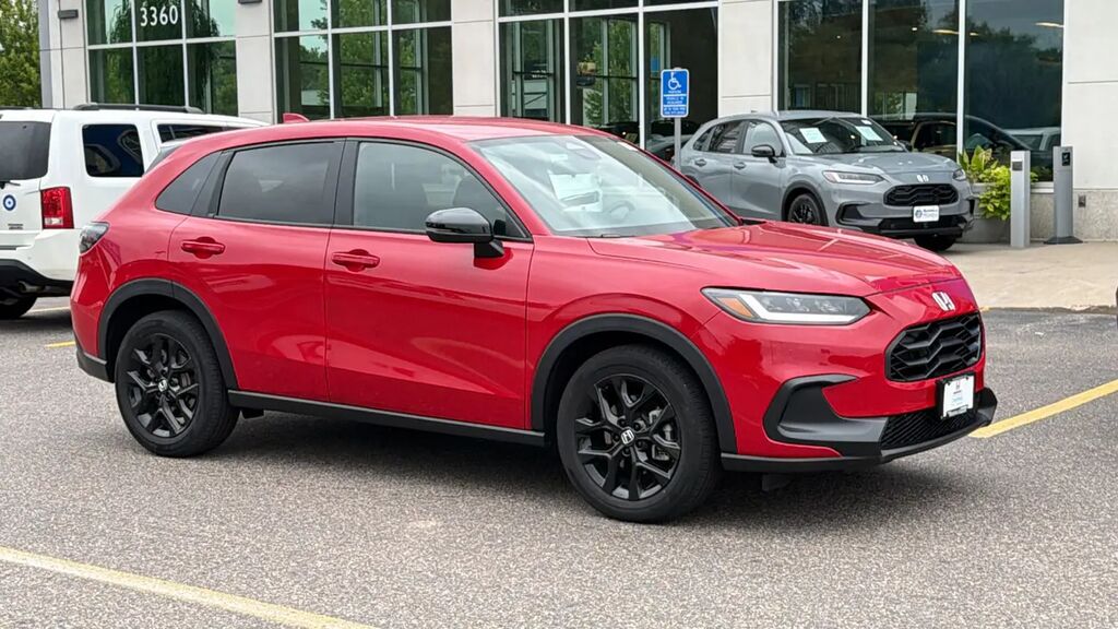 2025 Honda HR-V Sport — photo 1 of 13