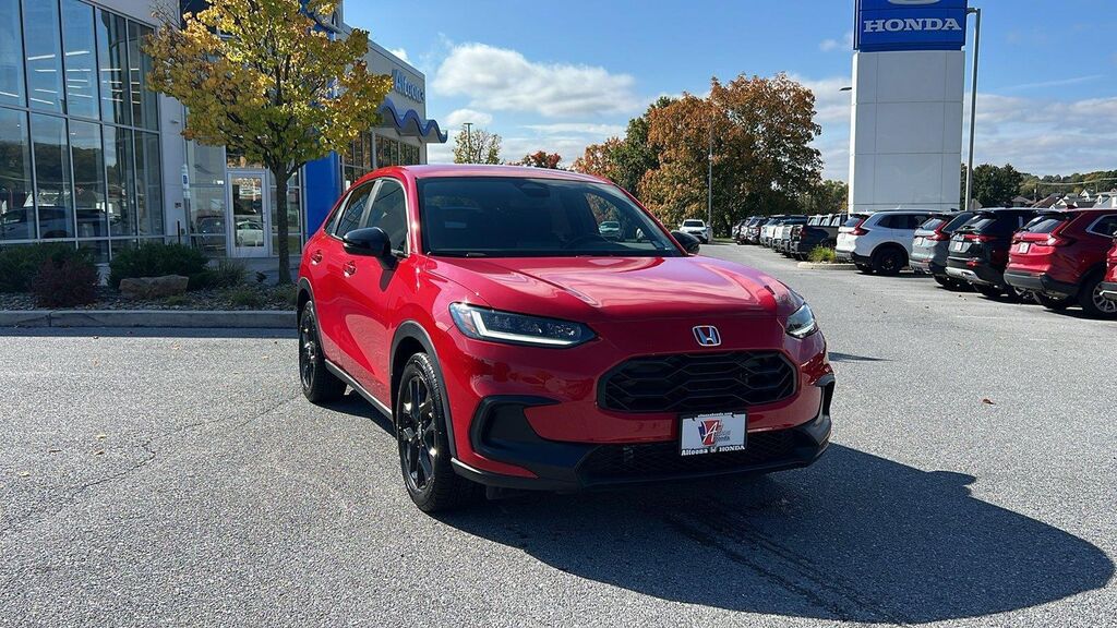 2025 Honda HR-V Sport — photo 1 of 13