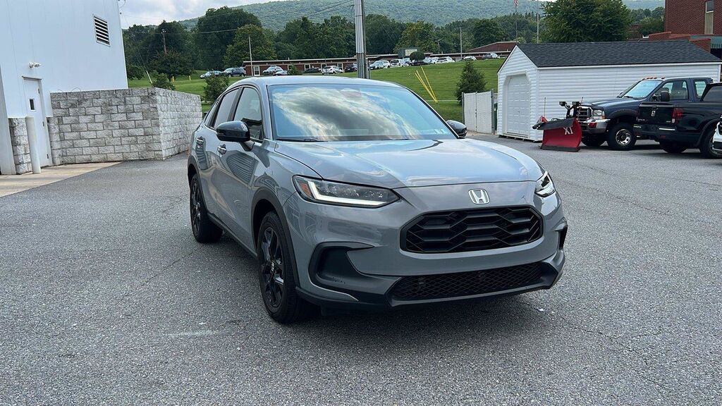 2024 Honda HR-V 5DR AWD SPORT BD — photo 1 of 7